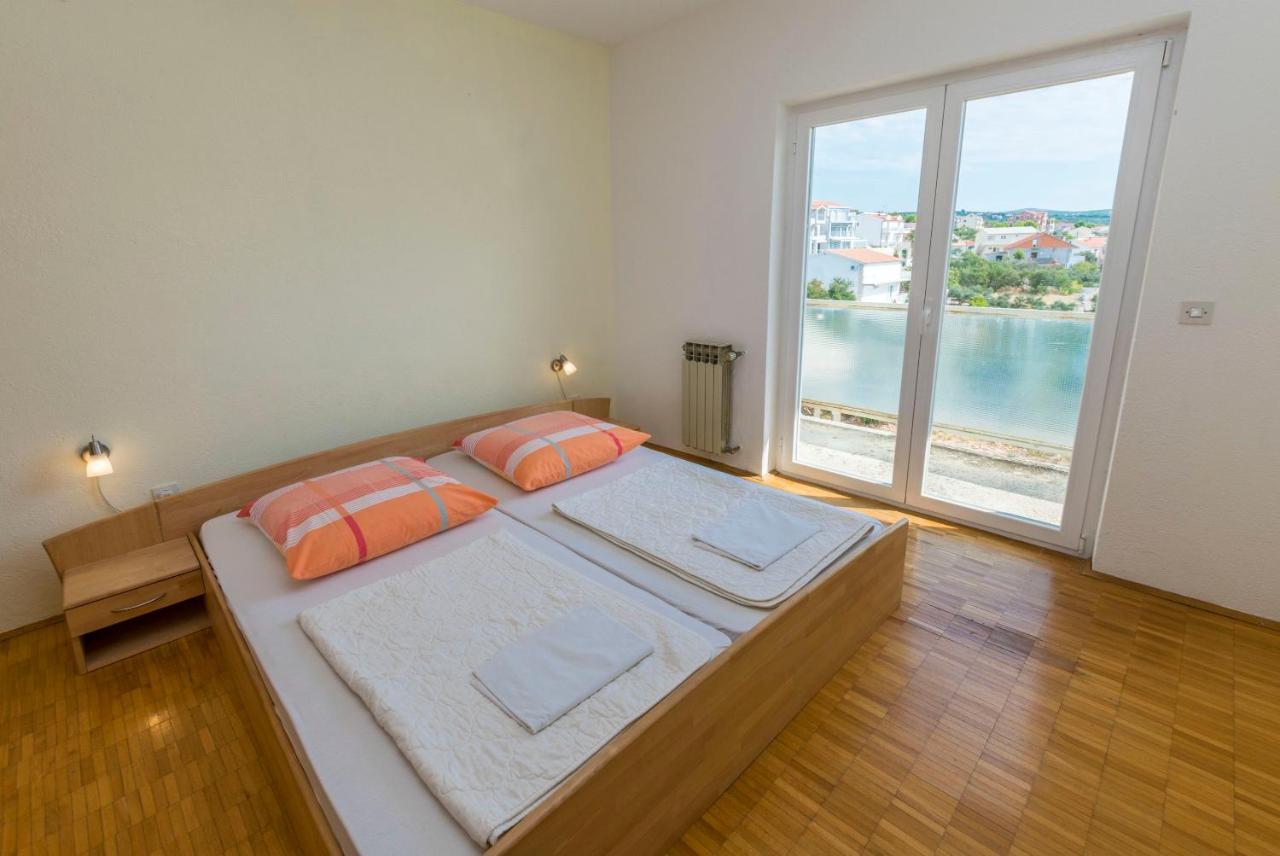 Apartments Jelka Primošten Eksteriør billede
