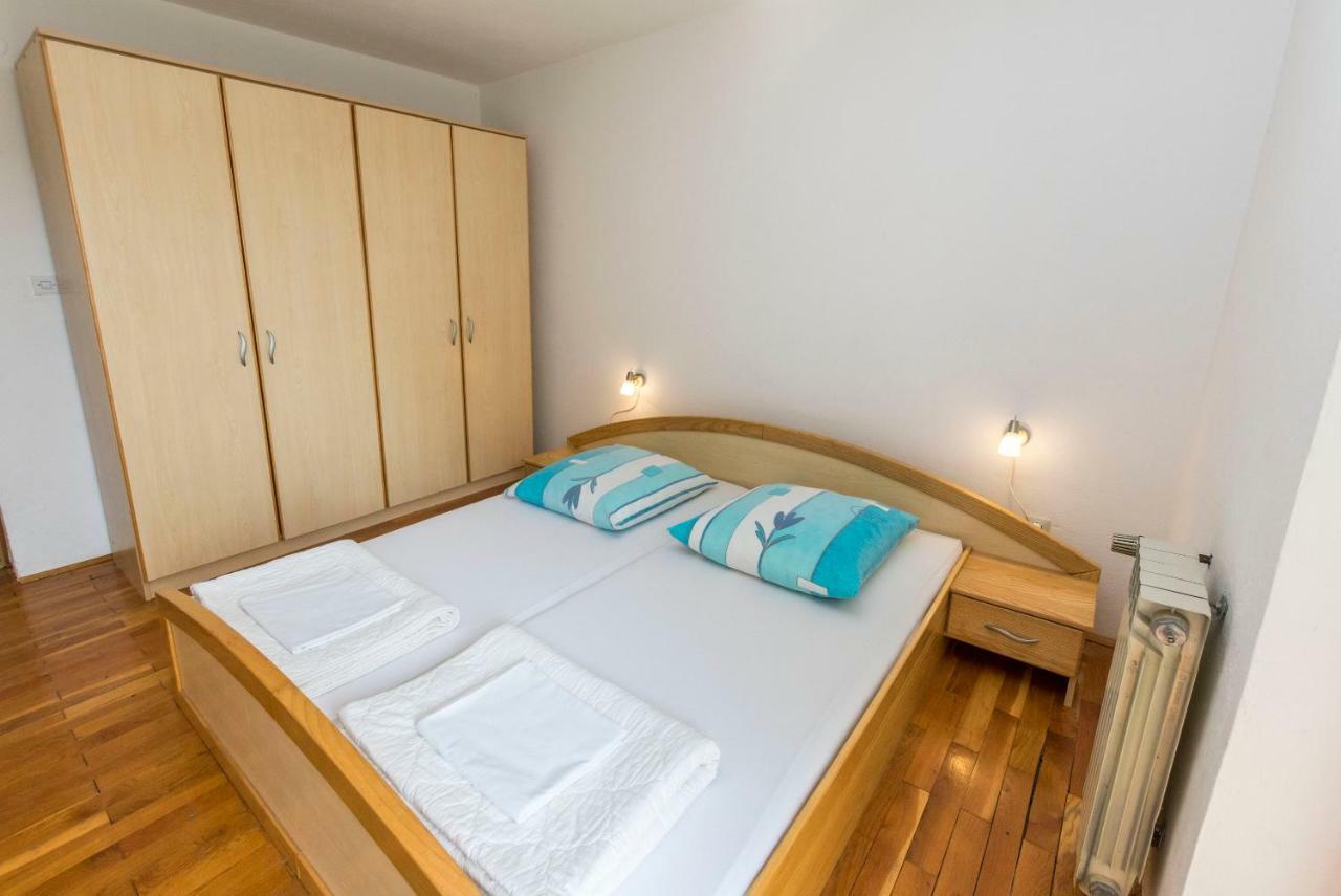 Apartments Jelka Primošten Eksteriør billede