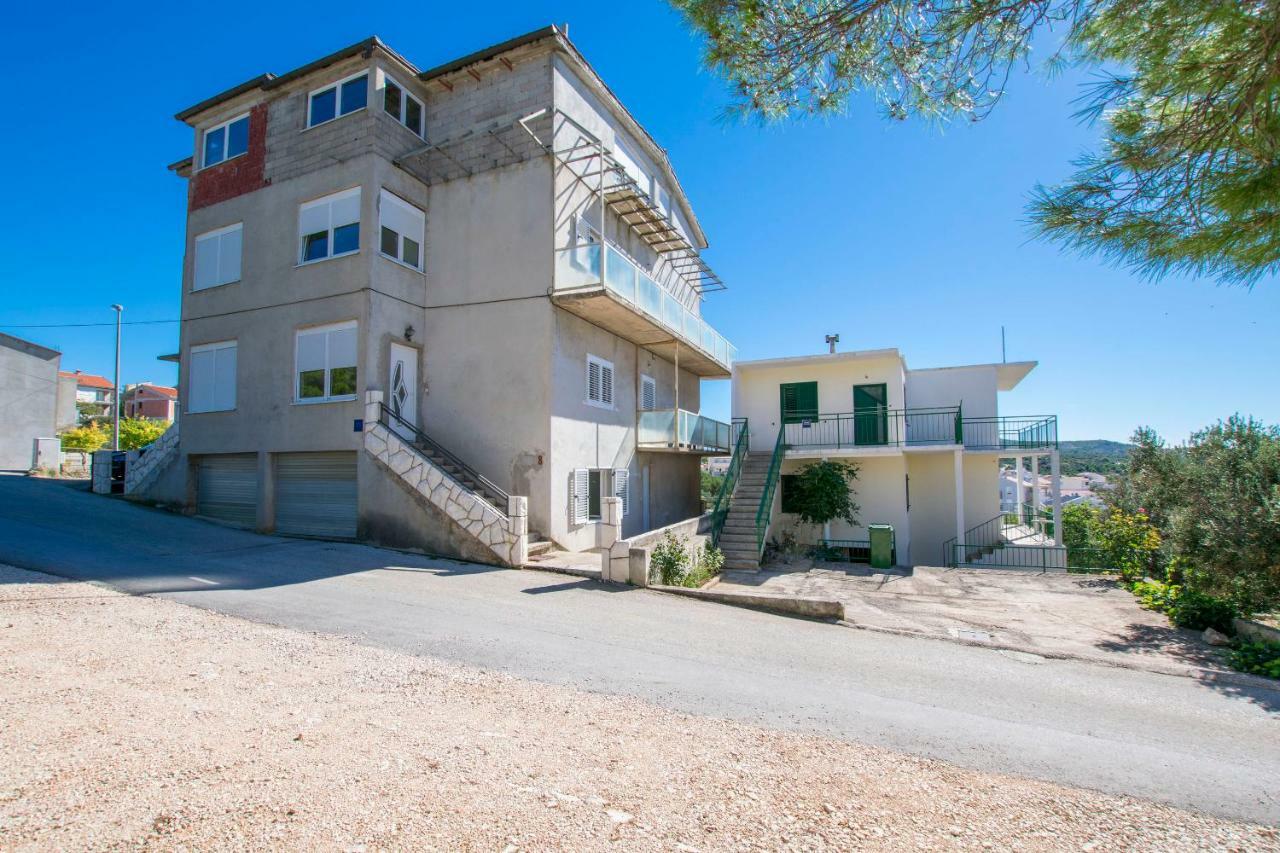 Apartments Jelka Primošten Eksteriør billede